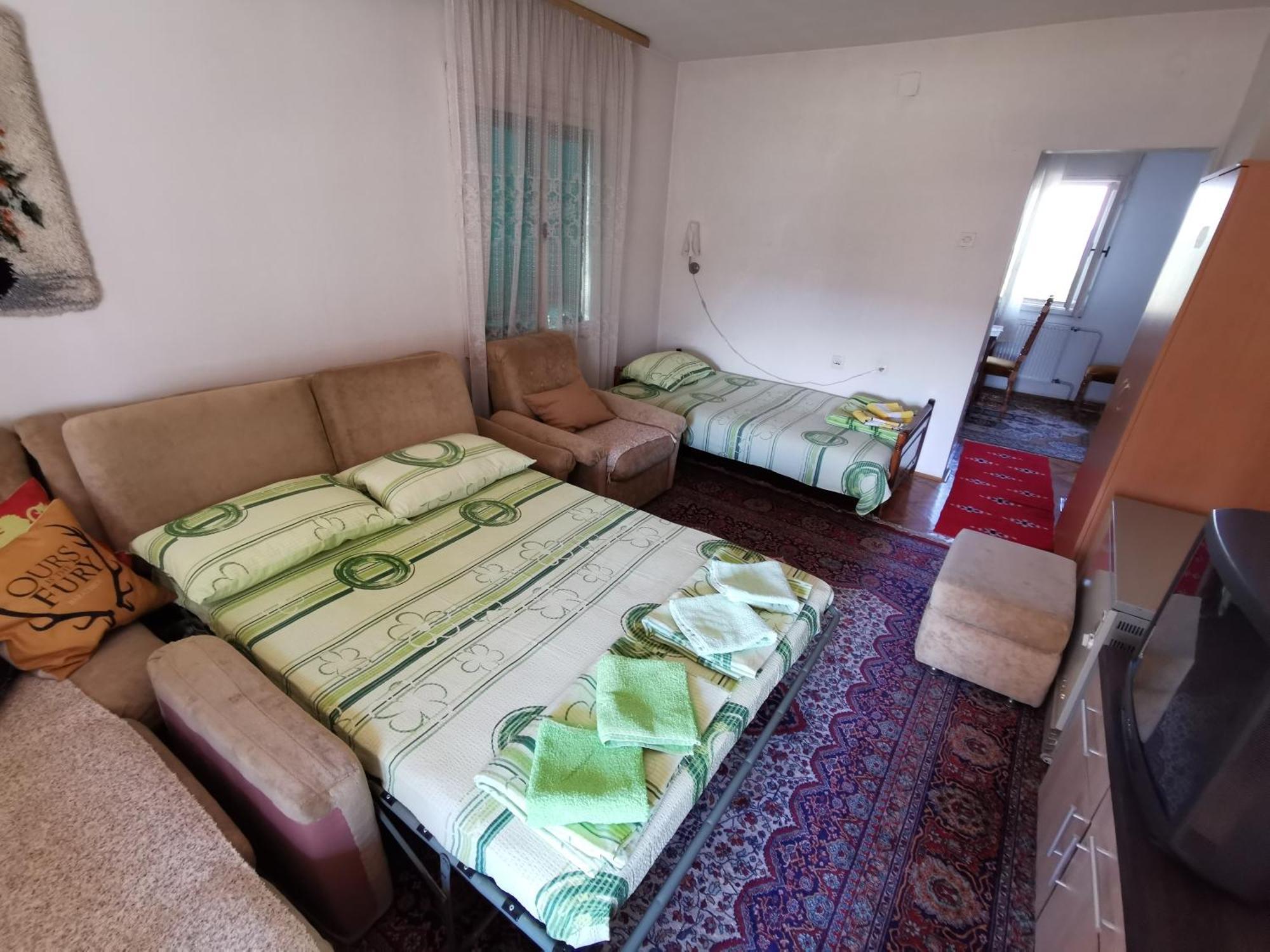 Domacinstvo Nikolic Apartment Valjevo