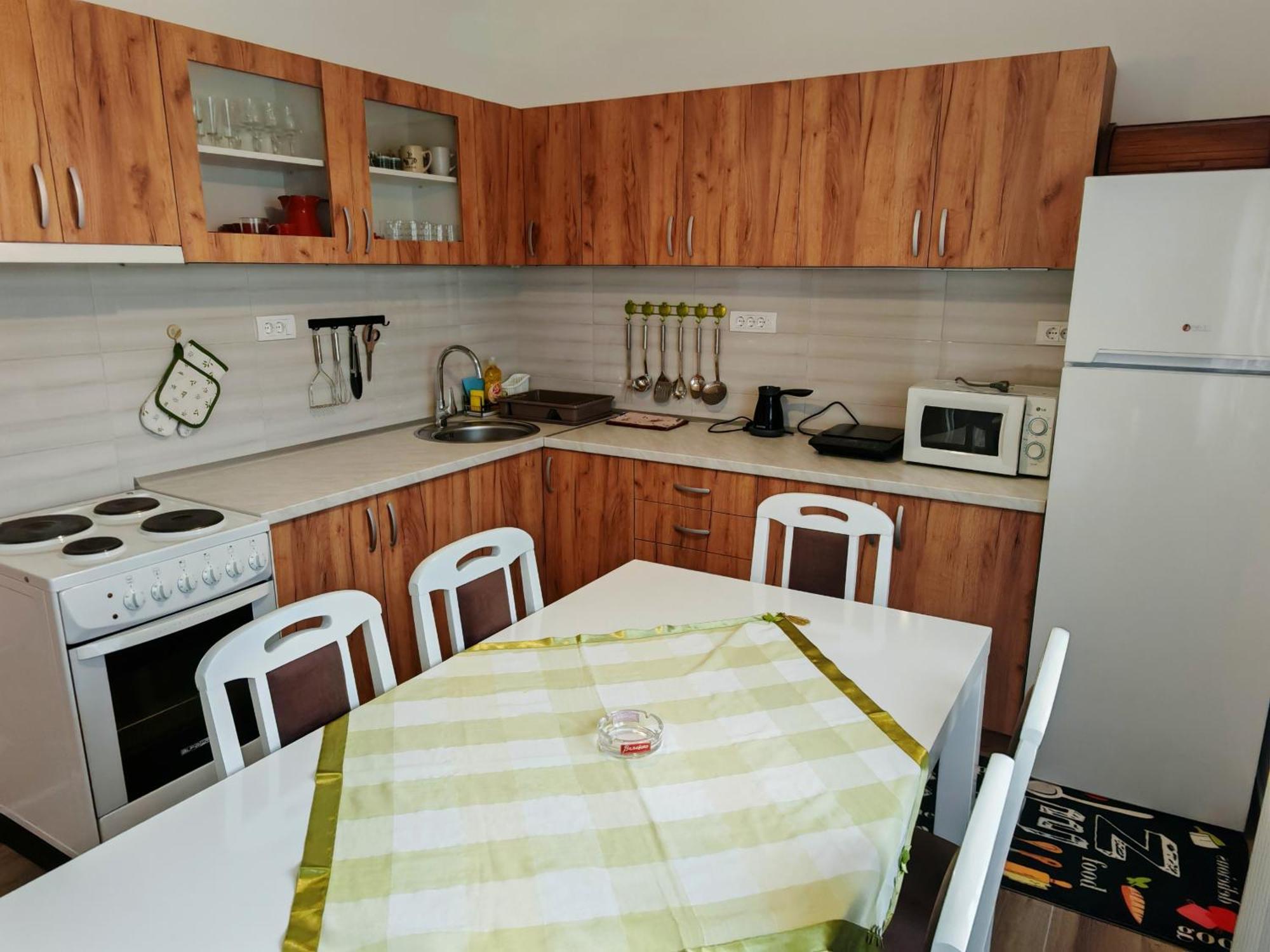 Domacinstvo Nikolic Apartment *